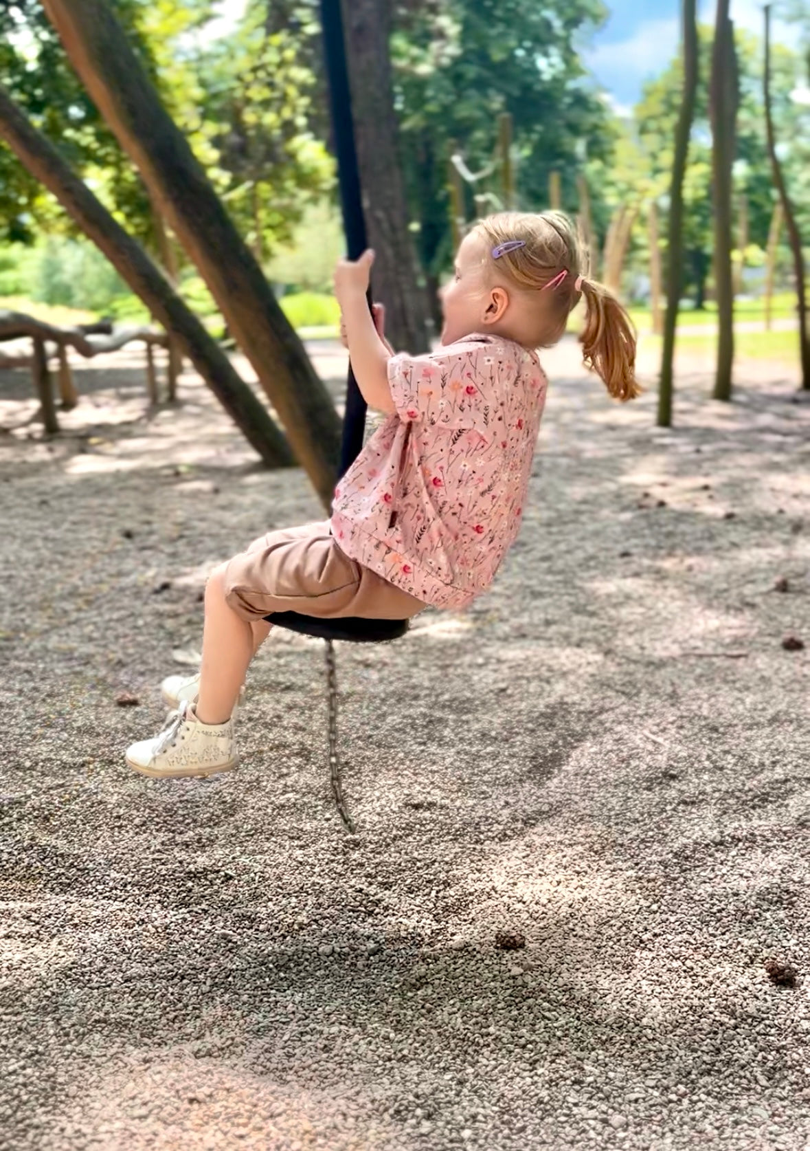 Crop-triko "SummerVibe" Růžová kvítka