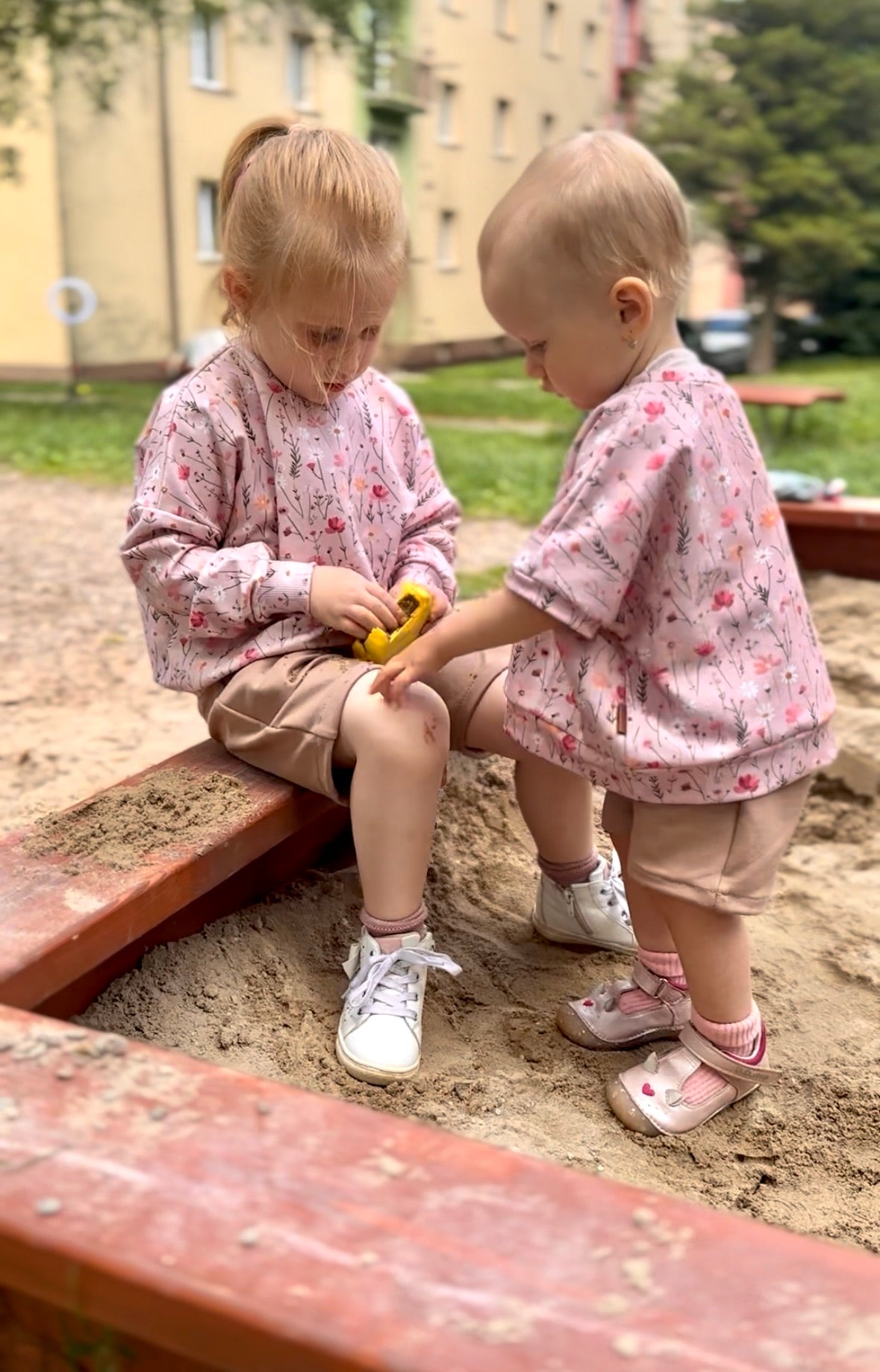 Mikina "Oversized" Růžová kvítka