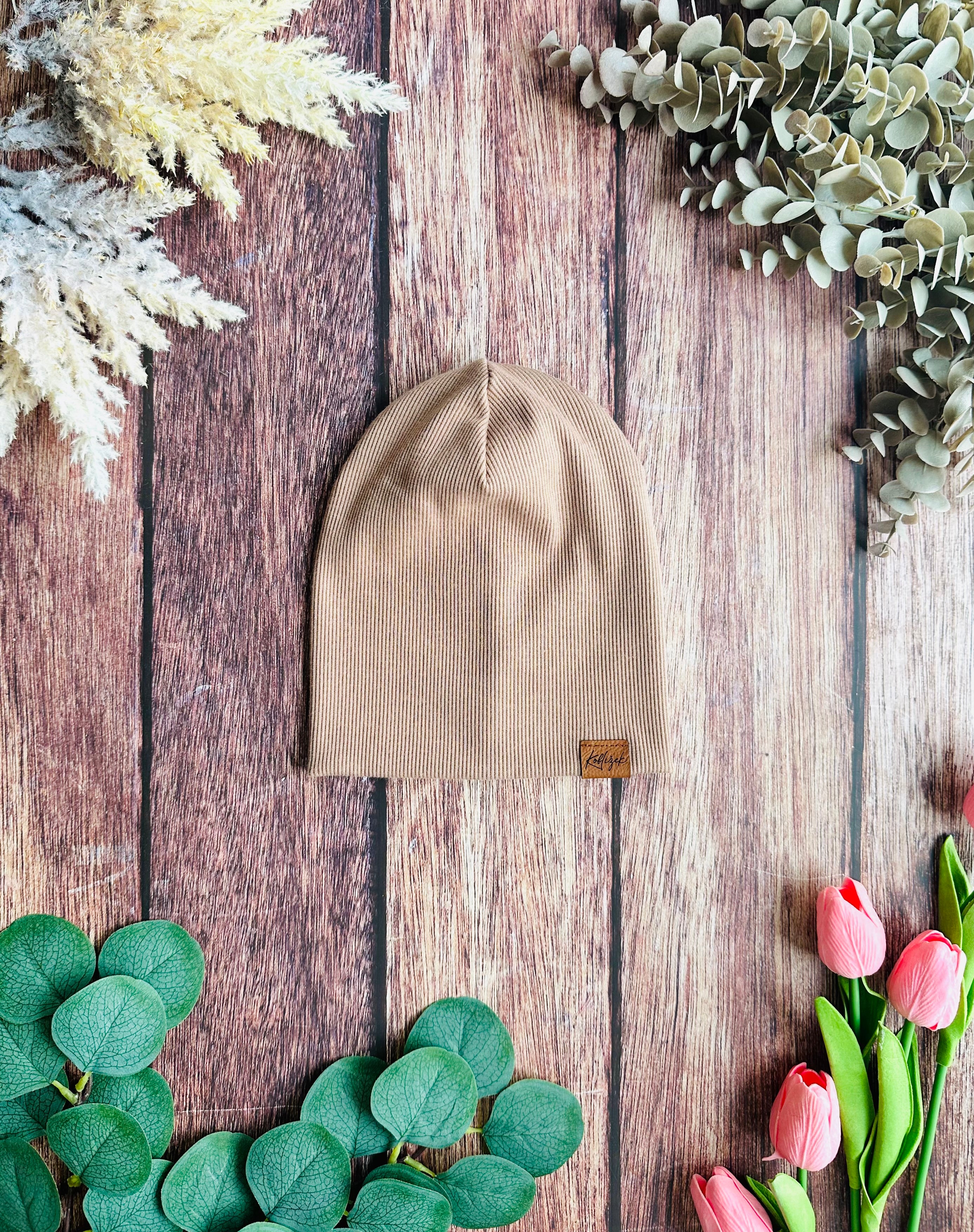 Čepička "Beanie" Latte