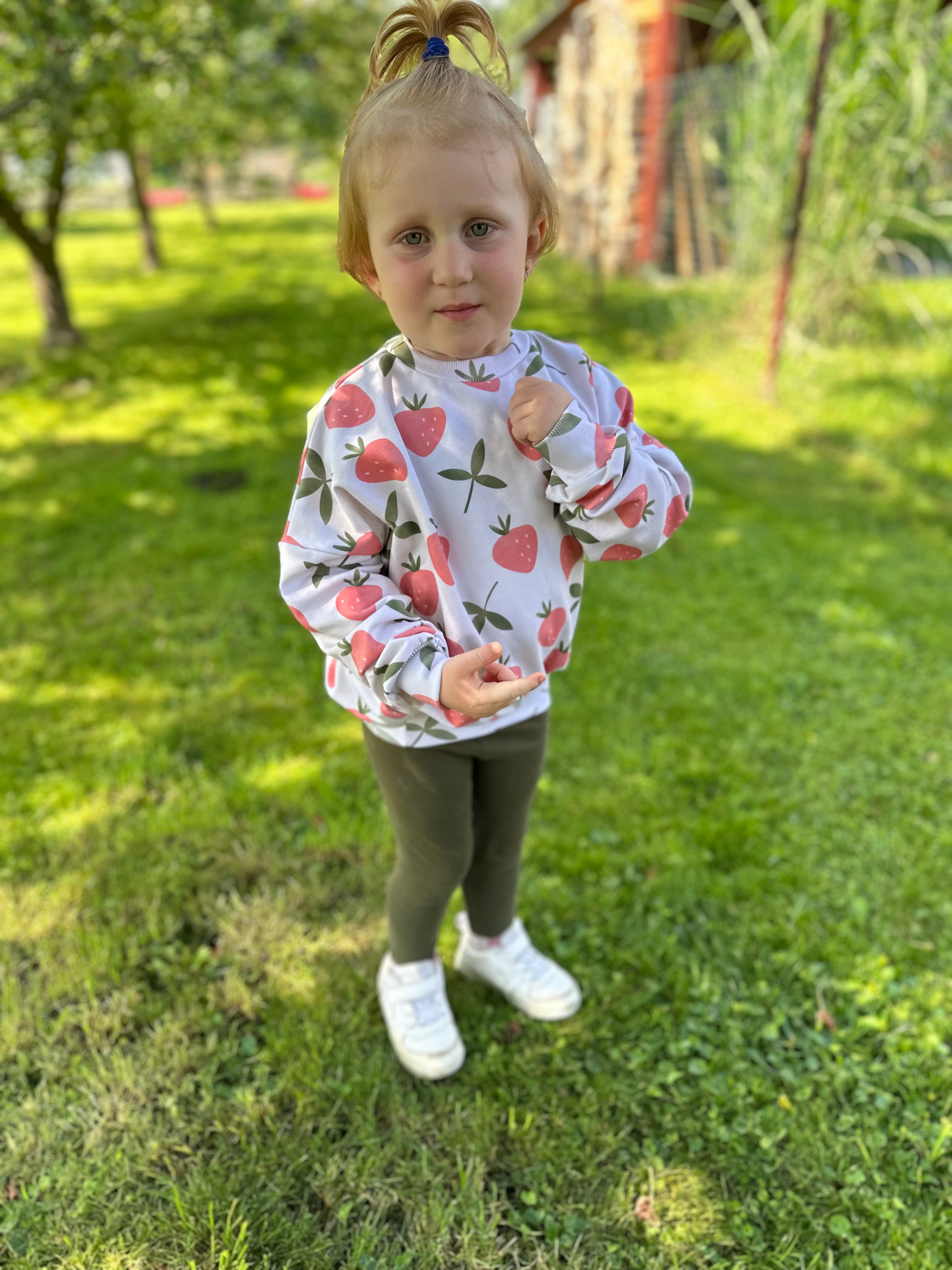 Zvýhodněný set Jahody (mikina + legíny)