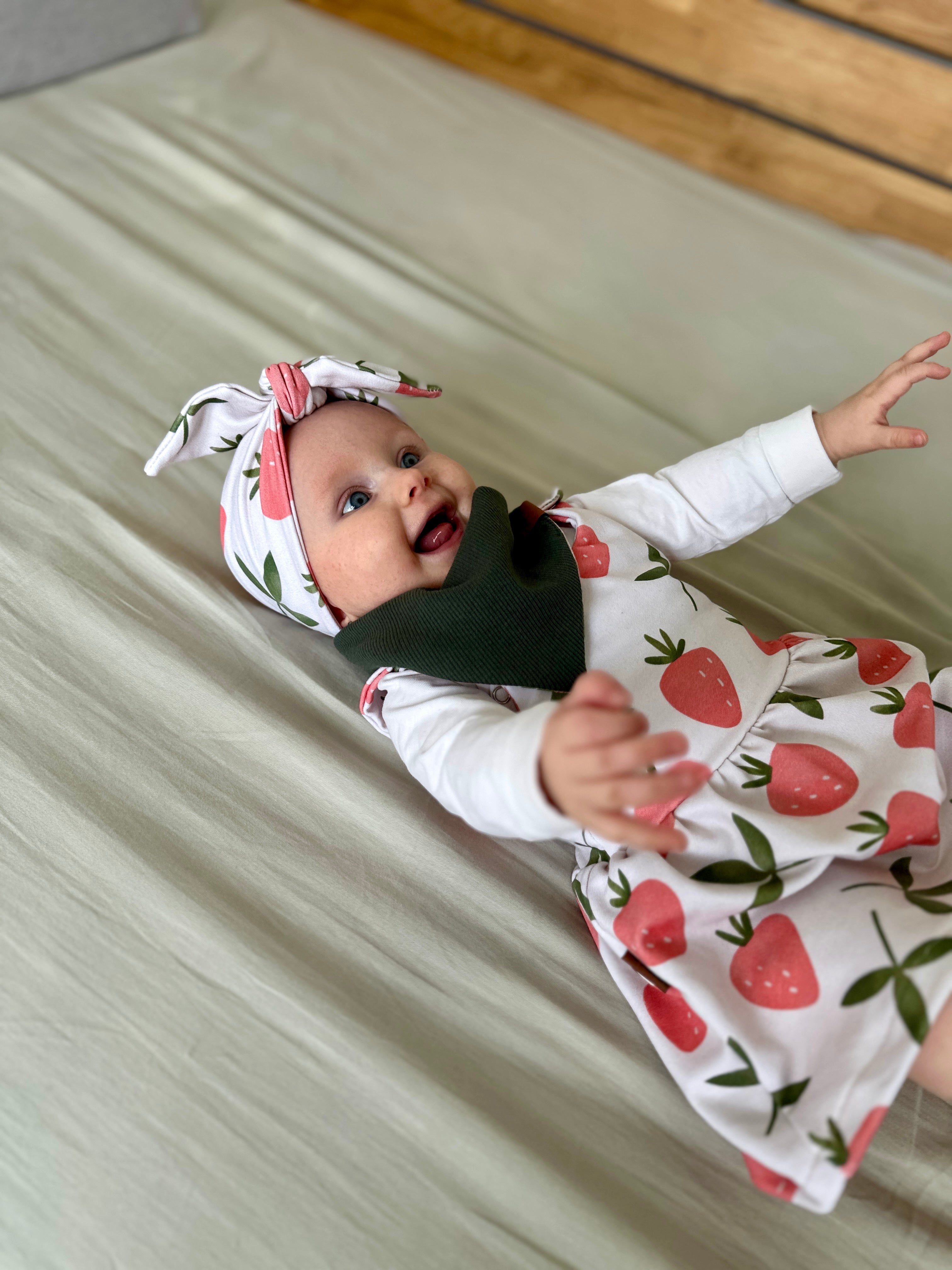 Čelenka Jahody s uzlíkem