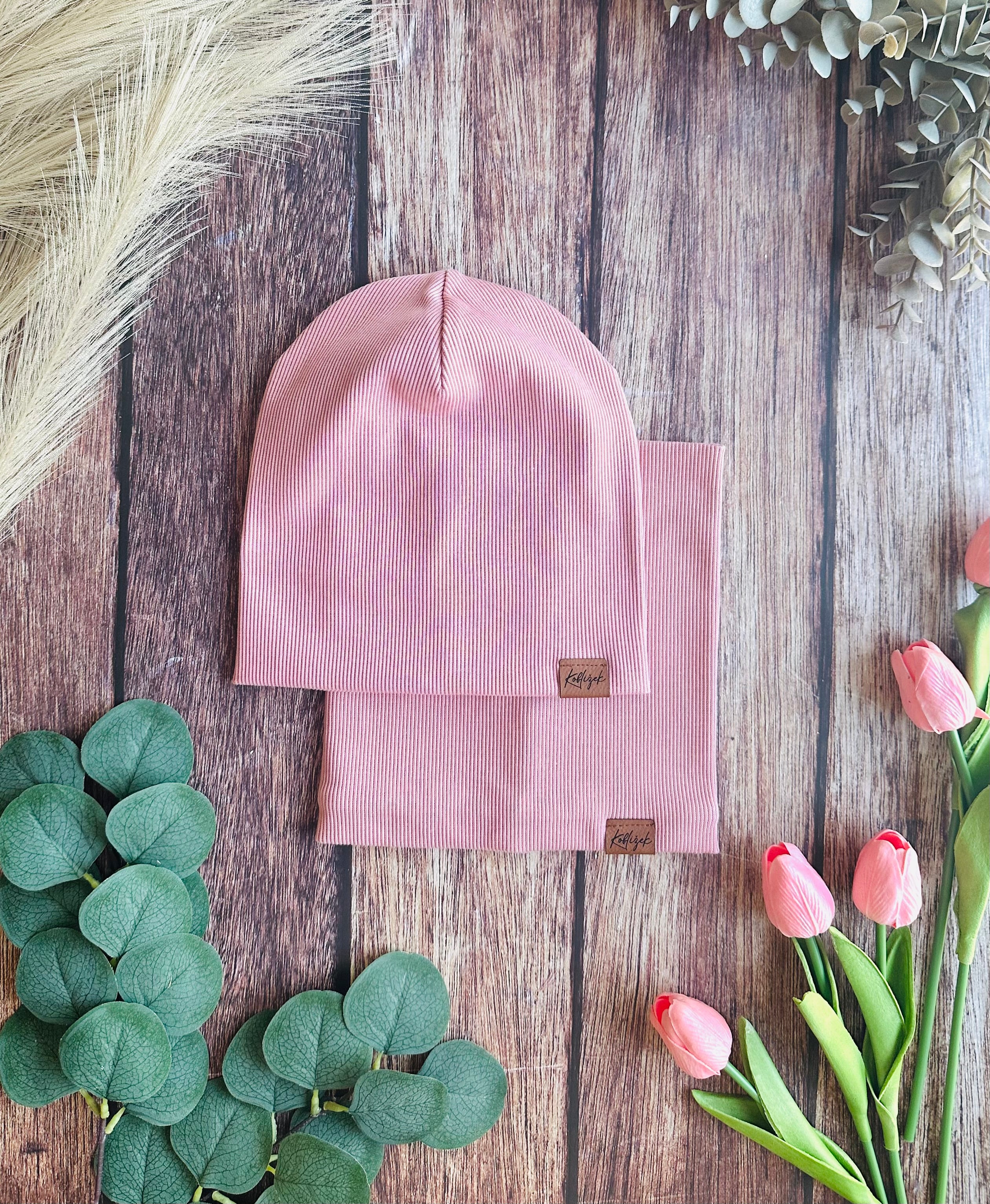 Čepička "Beanie" Pudřenka