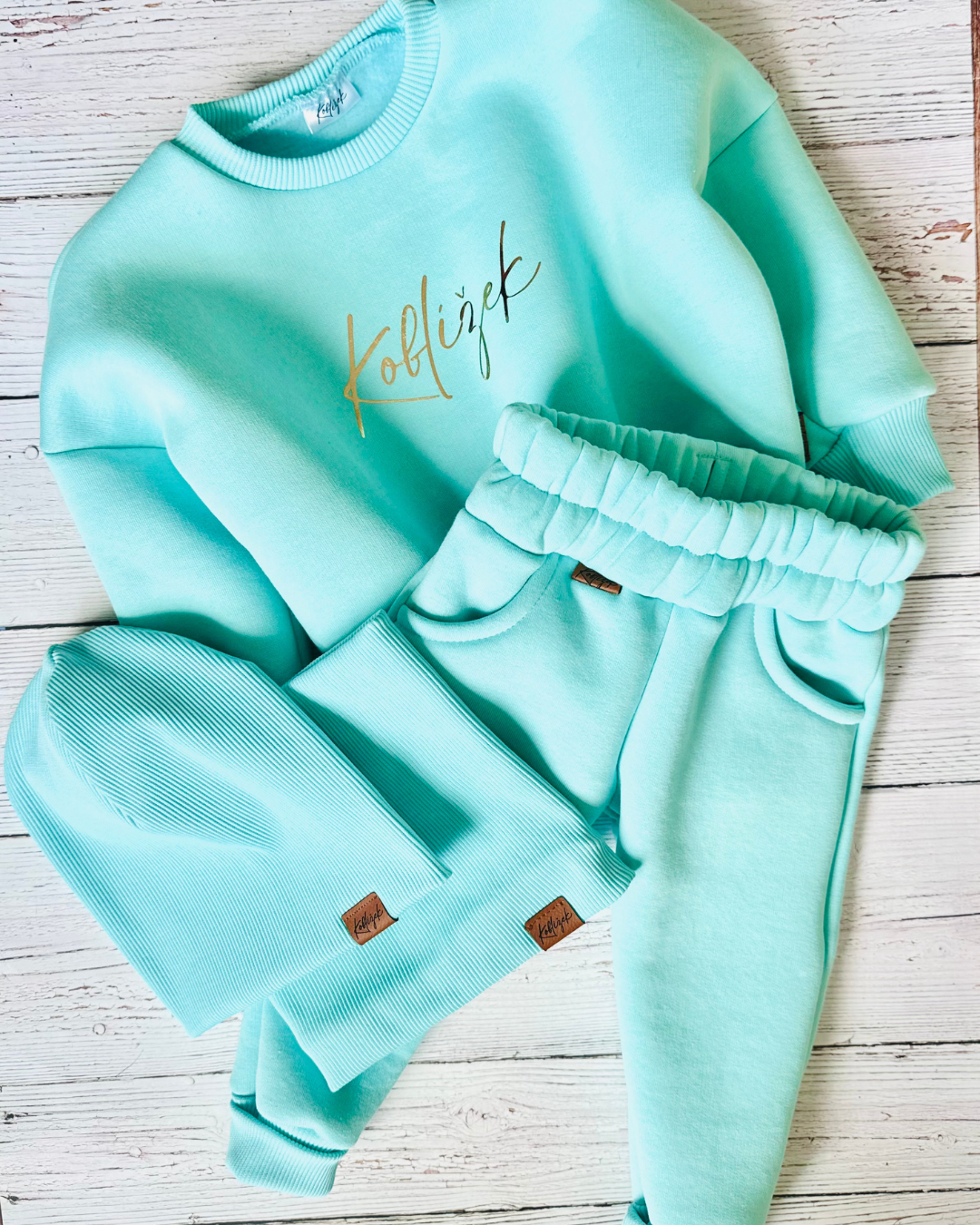 Zvýhodněný set čepička Beanie a nákrčník